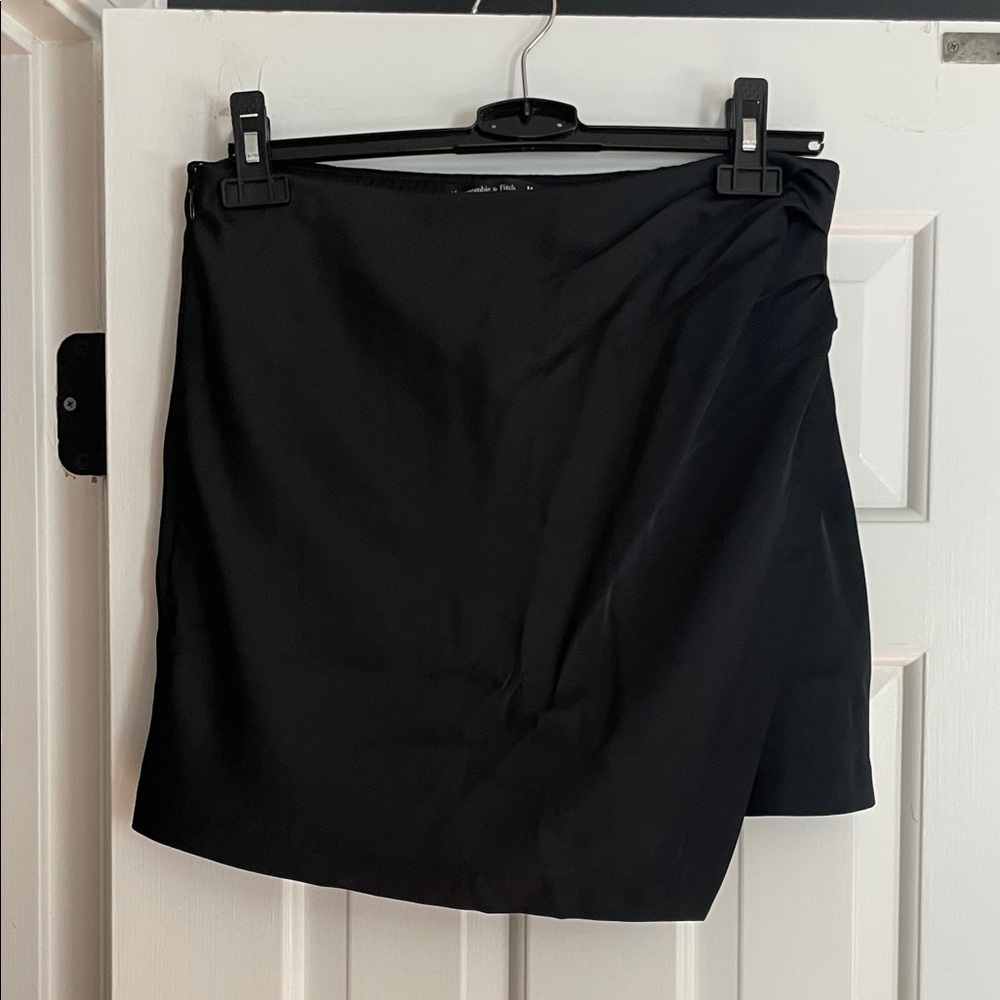 Abercrombie & Fitch Elegant Black Mini Skort